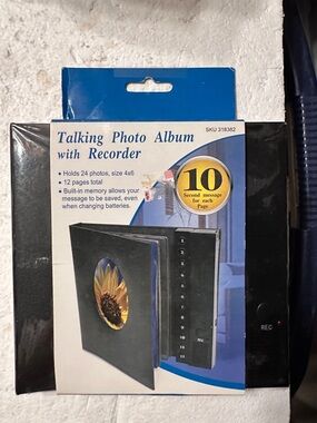 Talking photo album with recorder